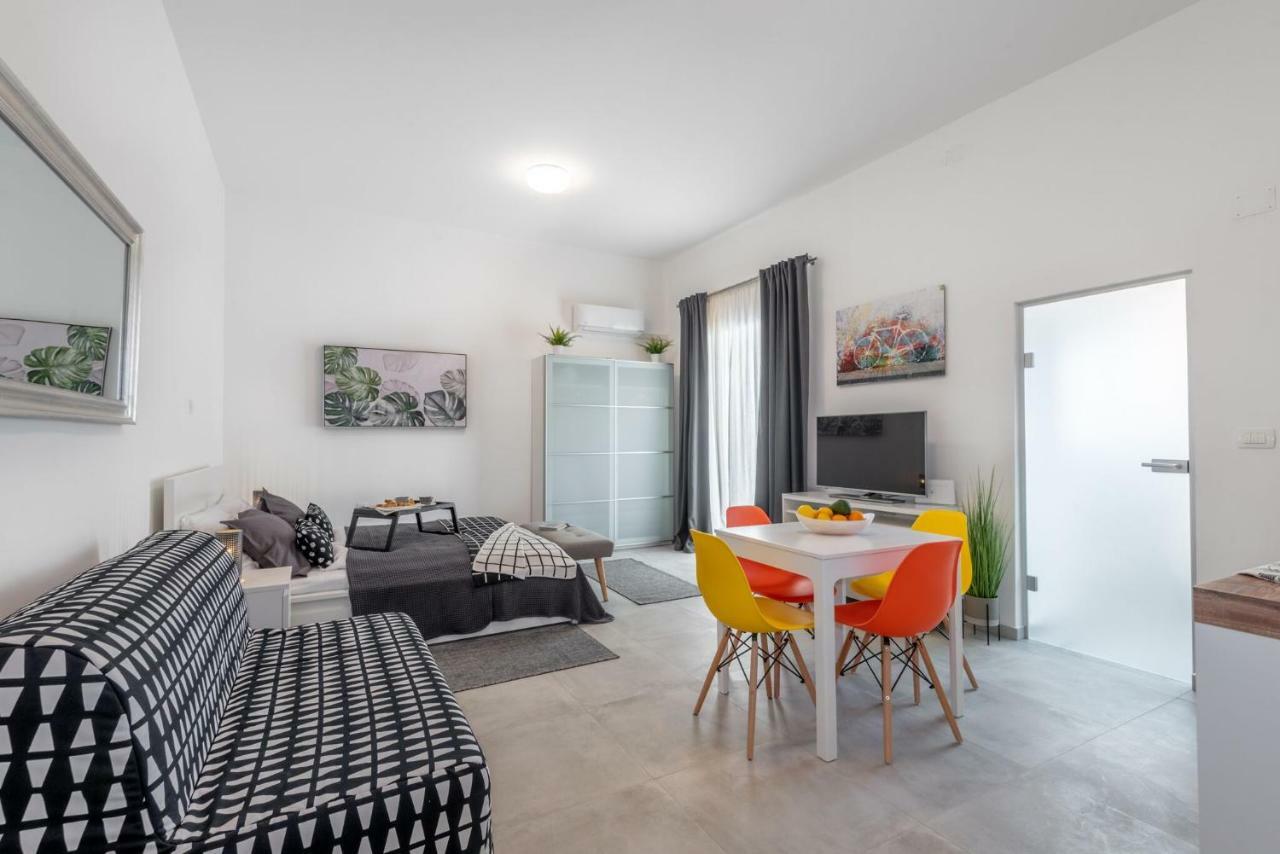 Apartment Tara & Ana Pula Exterior photo